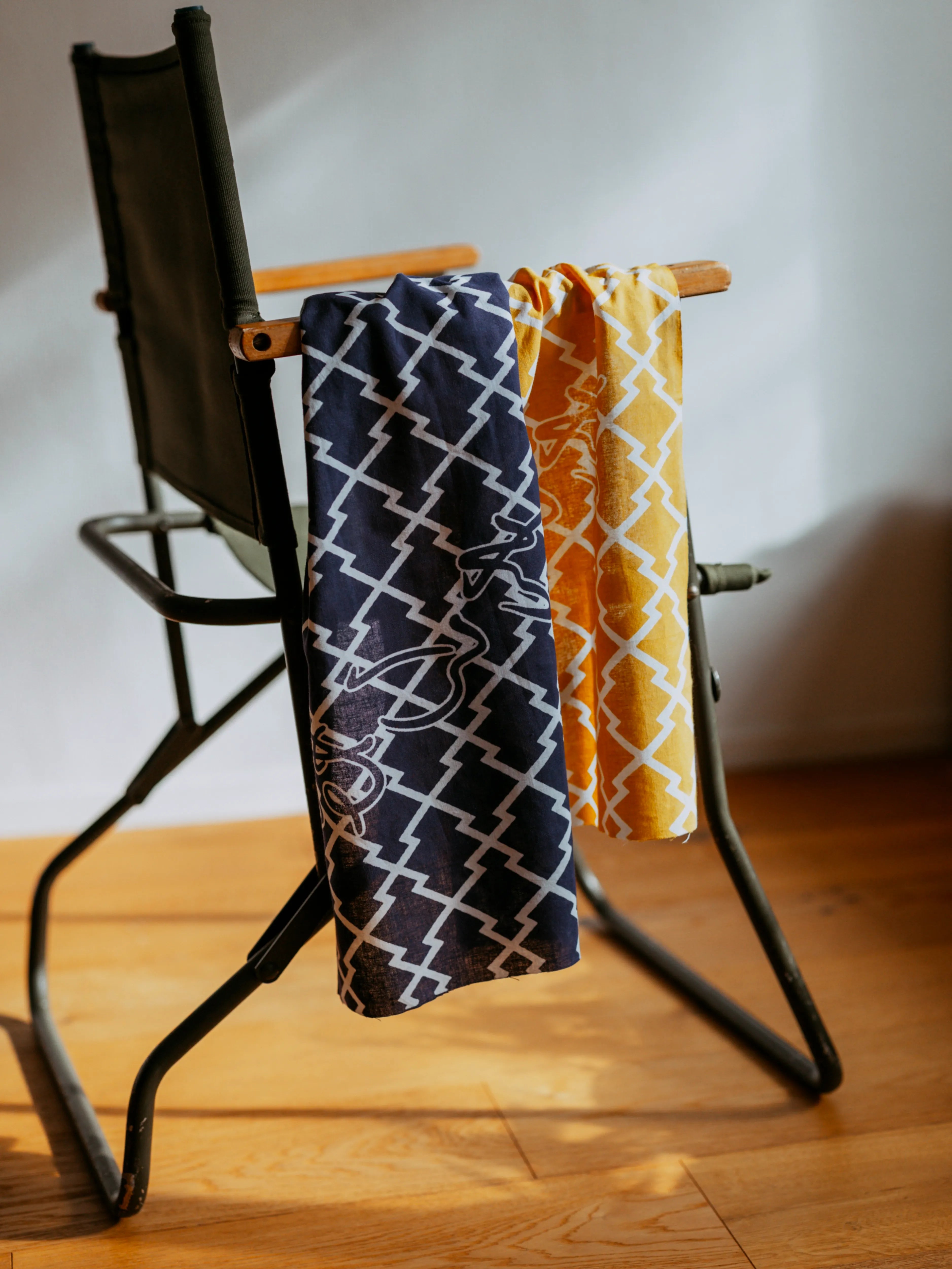 注染TENUGUI 〜二代目（松皮菱柄）〜｜wanonuno （文生地／34× 90 cm）